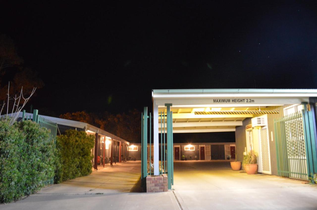 Coolabah Motel Walgett エクステリア 写真