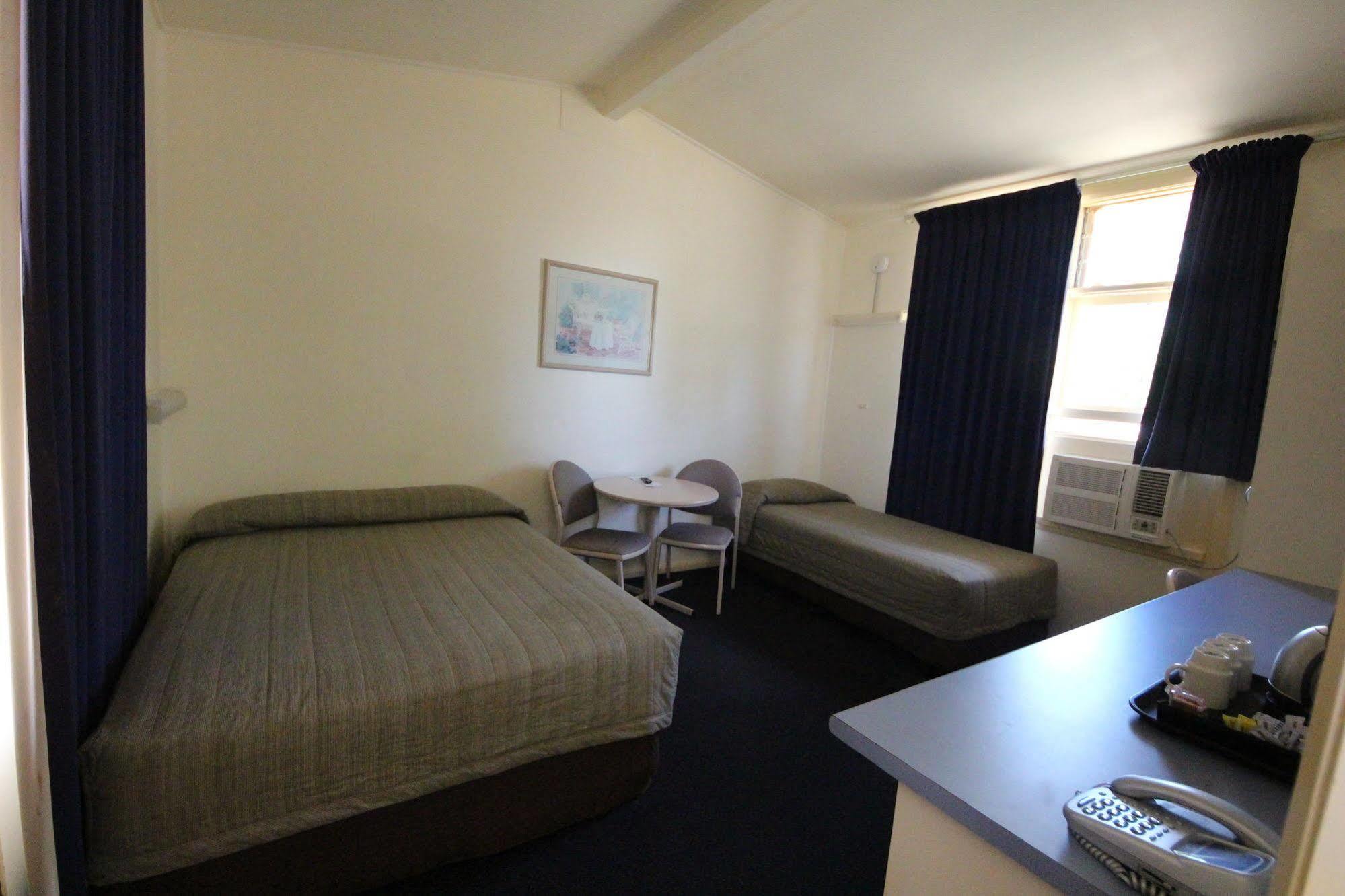 Coolabah Motel Walgett エクステリア 写真
